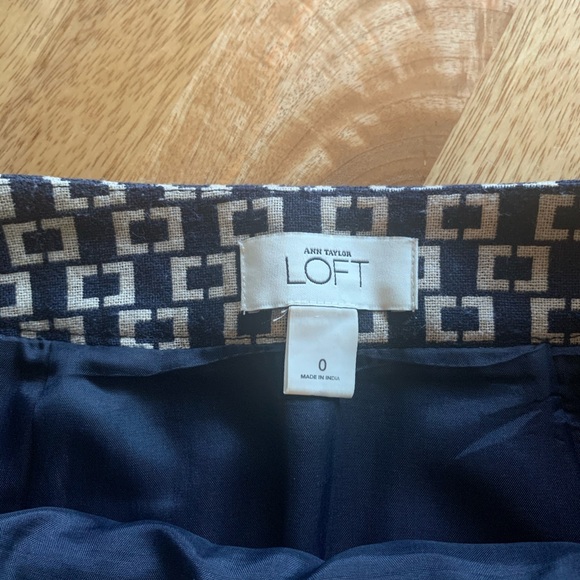 LOFT Pencil Skirt - Picture 7 of 8